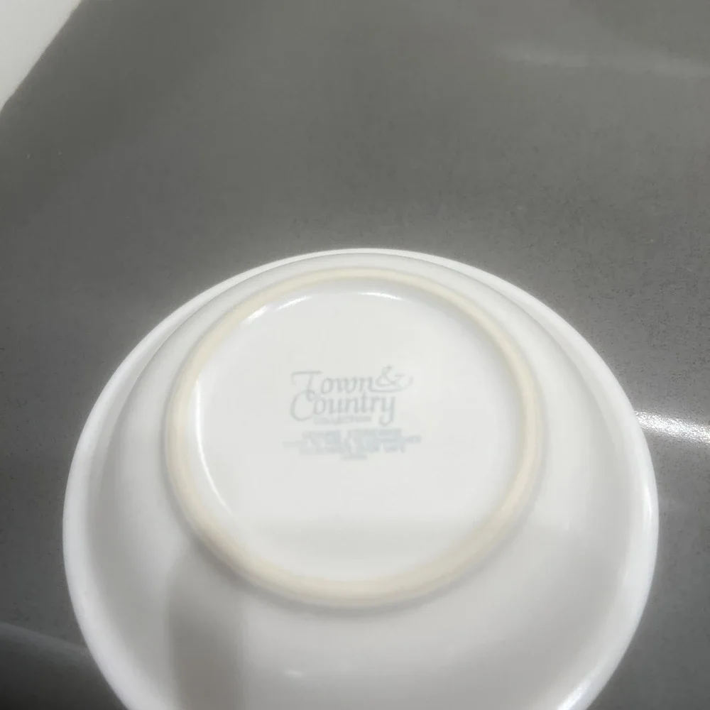 6-Vintage Town & Country Collection Stoneware 